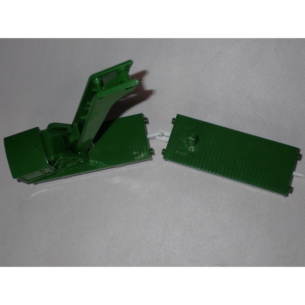 TOMY 2002 Breakdown Train Thomas Train Thomas Tank w/ flatbed - Picture 2 of 4